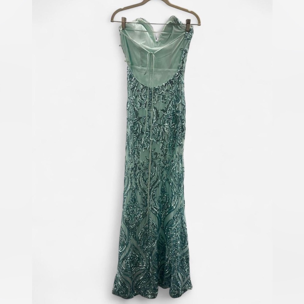 Elegant Teal/Blue Strapless Evening Gown - Picture 5 of 8